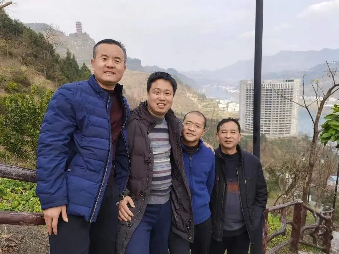左起依次為韓濤、段偉,、韓談判,、居凱.jpg